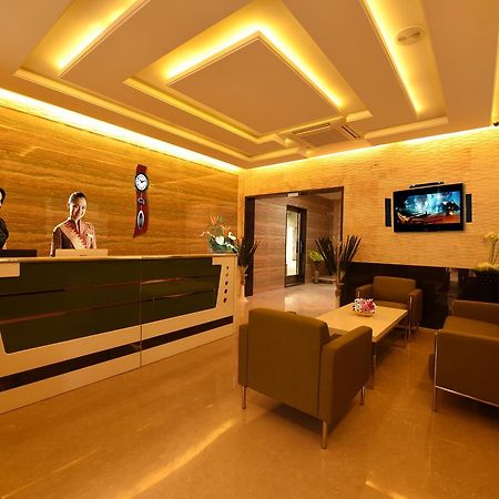 مبيت وإفطار شيناي Sky Residency المظهر الخارجي الصورة